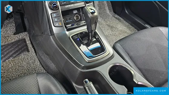HYUNDAI GENESIS 200 TURBO D