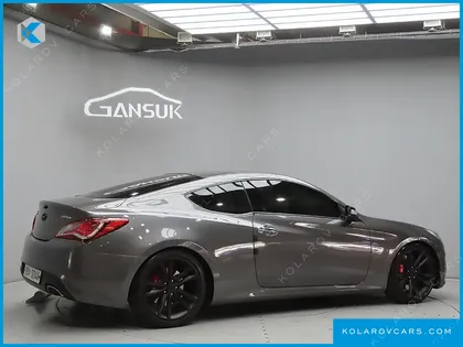 HYUNDAI GENESIS 200 TURBO S