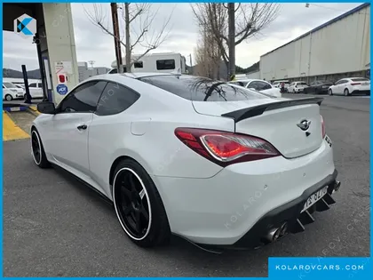 HYUNDAI GENESIS 200 TURBO S