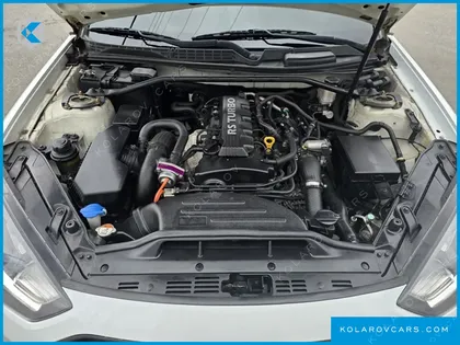 HYUNDAI GENESIS 200 TURBO S