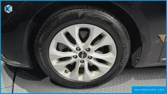 KIA K8 2.5 GASOLINE 2WD