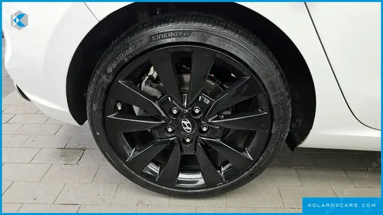 HYUNDAI I30 1.6 TURBO