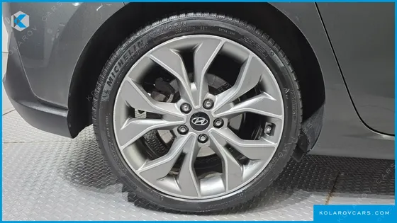 HYUNDAI I30 1.6 TURBO