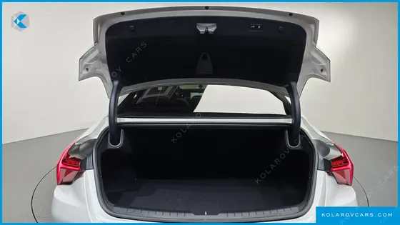 KIA K8 2.5 GASOLINE 2WD