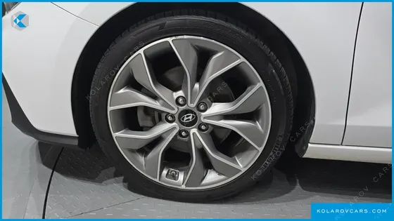 HYUNDAI I30 1.6 TURBO