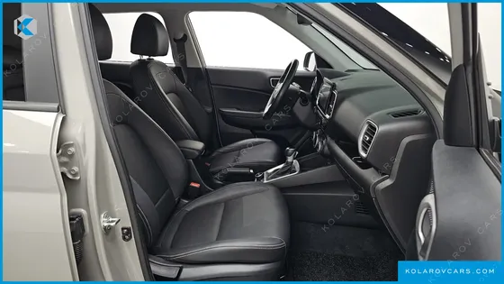 HYUNDAI VENUE 1.6 MODERN