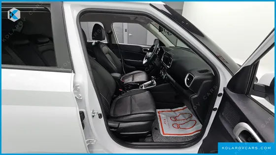HYUNDAI VENUE 1.6 MODERN