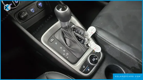 HYUNDAI VENUE 1.6 MODERN