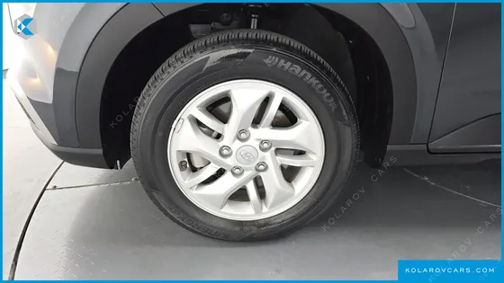 HYUNDAI VENUE 1.6 MODERN