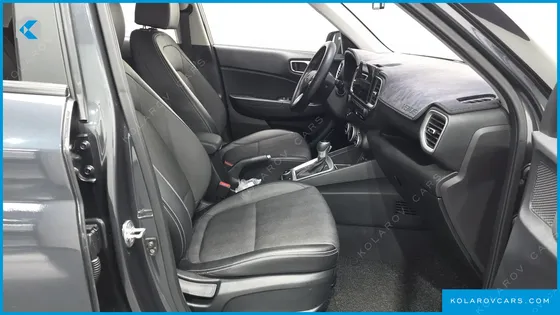 HYUNDAI VENUE 1.6 MODERN