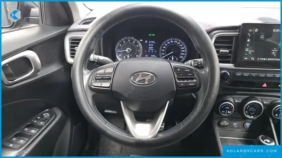 HYUNDAI VENUE 1.6 MODERN