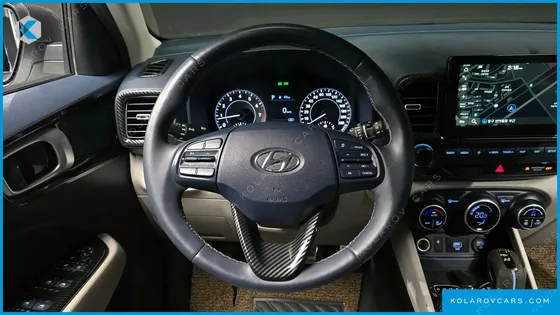 HYUNDAI VENUE 1.6 FLUX