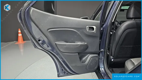 HYUNDAI VENUE 1.6 MODERN
