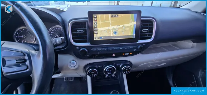 HYUNDAI VENUE 1.6 MODERN