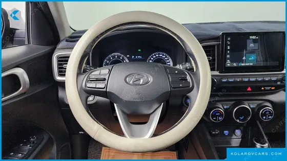 HYUNDAI VENUE 1.6 MODERN