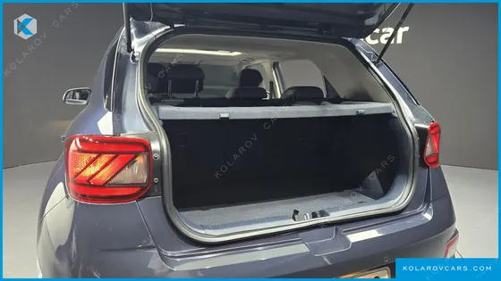 HYUNDAI VENUE 1.6 MODERN