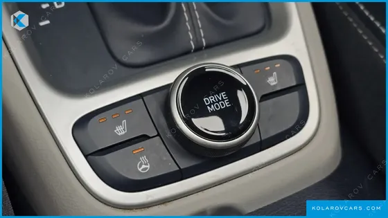 HYUNDAI VENUE 1.6 MODERN