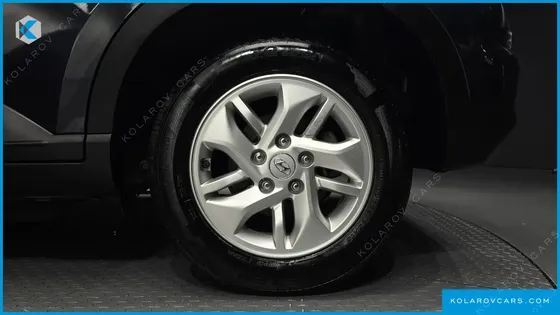 HYUNDAI VENUE 1.6 MODERN