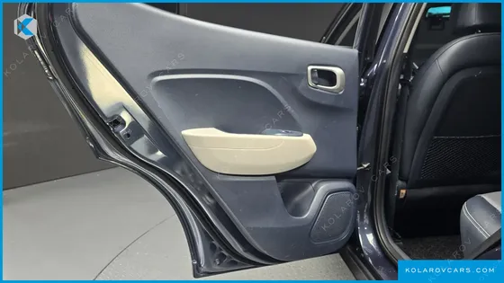 HYUNDAI VENUE 1.6 MODERN