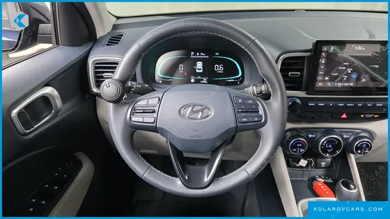 HYUNDAI VENUE 1,6 PREMIUM