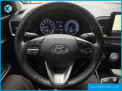 HYUNDAI VENUE 1.6 MODERN