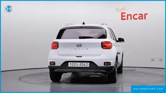 HYUNDAI VENUE 1.6 MODERN