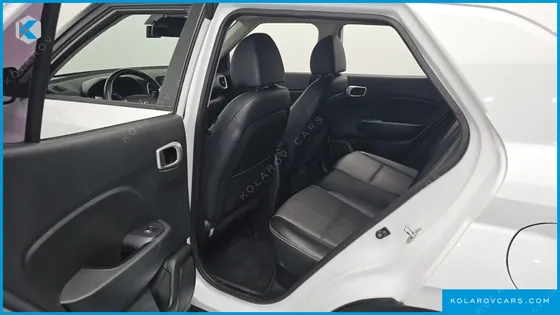 HYUNDAI VENUE 1.6 MODERN