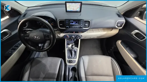 HYUNDAI VENUE 1.6 MODERN