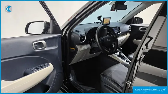 HYUNDAI VENUE 1.6 MODERN