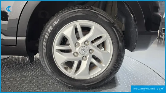 HYUNDAI VENUE 1.6 MODERN