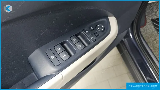 HYUNDAI VENUE 1.6 MODERN