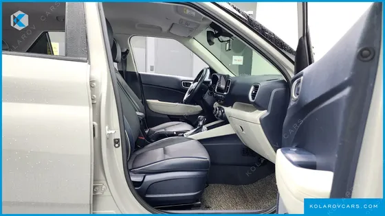 HYUNDAI VENUE 1.6 FLUX