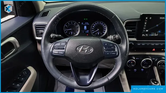 HYUNDAI VENUE 1.6 FLUX