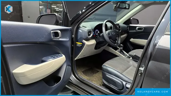 HYUNDAI VENUE 1.6 MODERN