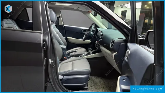 HYUNDAI VENUE 1.6 MODERN