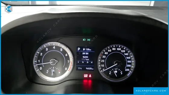 HYUNDAI VENUE 1.6 MODERN