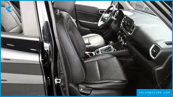HYUNDAI VENUE 1.6 MODERN