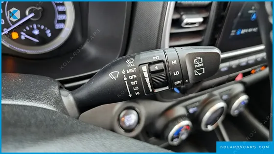 HYUNDAI VENUE 1.6 MODERN