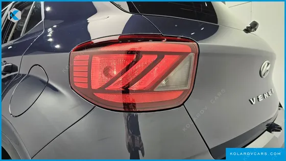 HYUNDAI VENUE 1.6 MODERN
