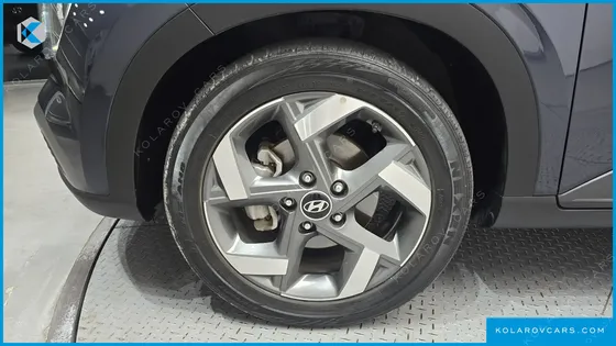 HYUNDAI VENUE 1.6 FLUX