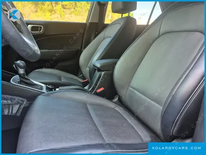HYUNDAI VENUE 1.6 MODERN