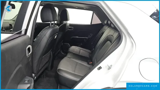 HYUNDAI VENUE 1.6 MODERN
