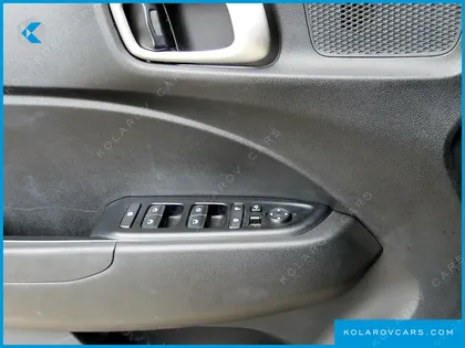 HYUNDAI VENUE 1.6 MODERN