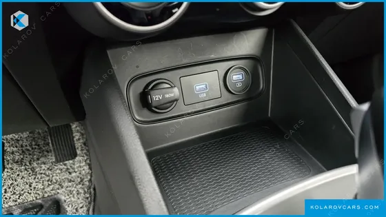 HYUNDAI VENUE 1.6 MODERN