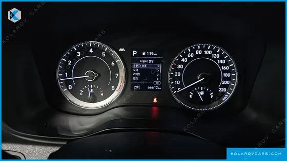 HYUNDAI VENUE 1.6 MODERN