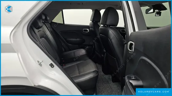 HYUNDAI VENUE 1.6 MODERN