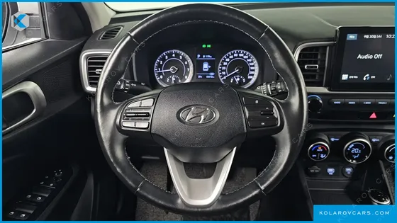 HYUNDAI VENUE 1.6 MODERN