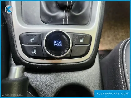 HYUNDAI VENUE 1.6 MODERN