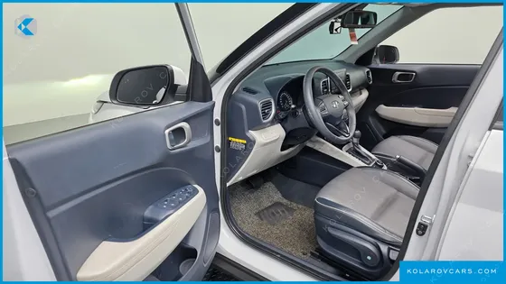 HYUNDAI VENUE 1.6 FLUX