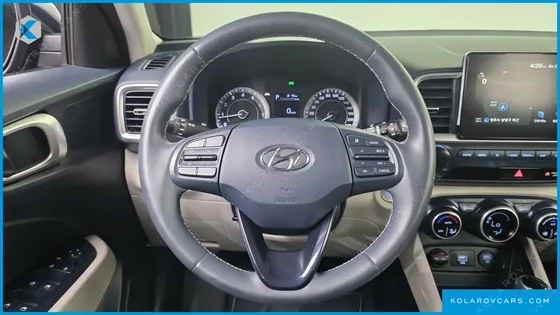 HYUNDAI VENUE 1.6 FLUX